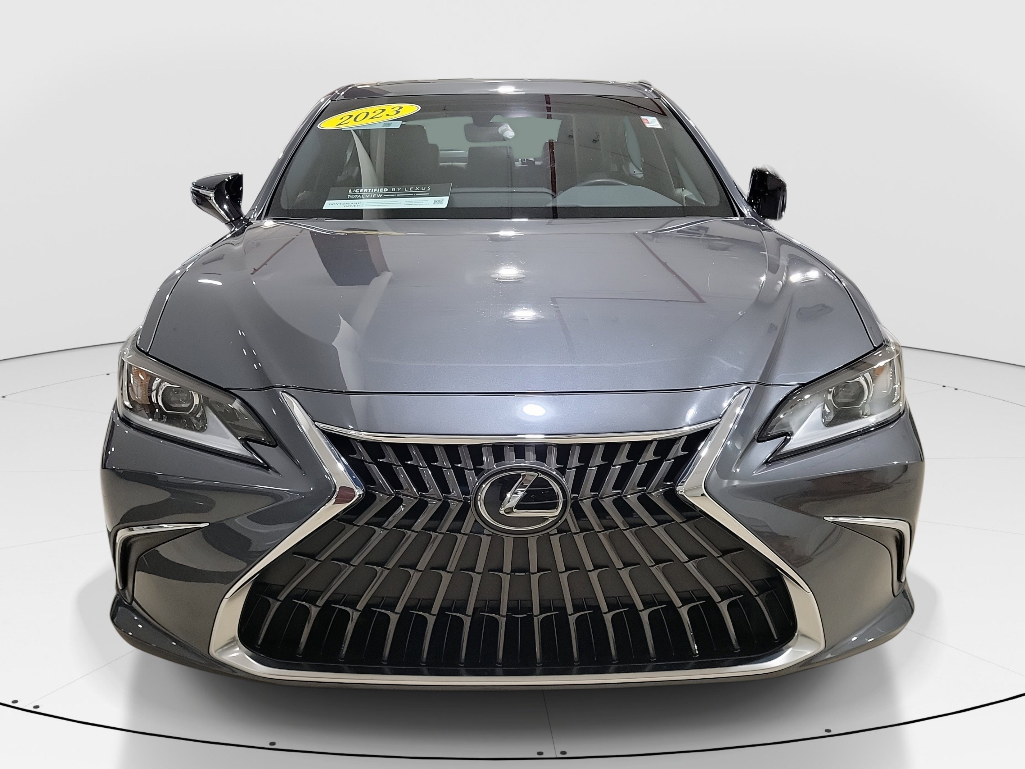 Used 2023 Lexus ES 350 w/ Accessory Package (Z2) video 2