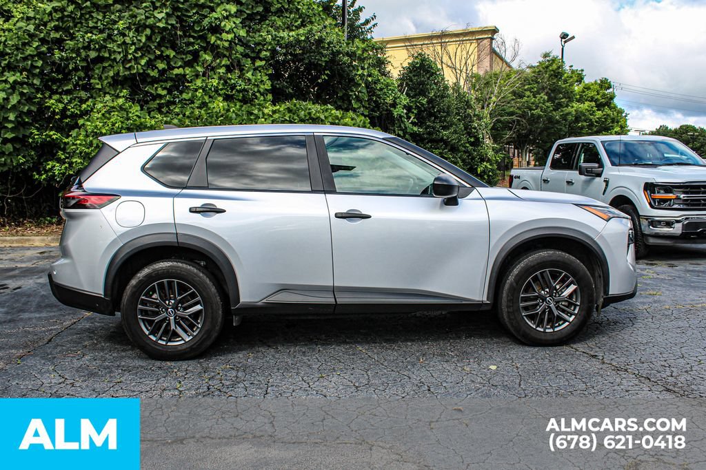 Used 2024 Nissan Rogue S FWD image 8