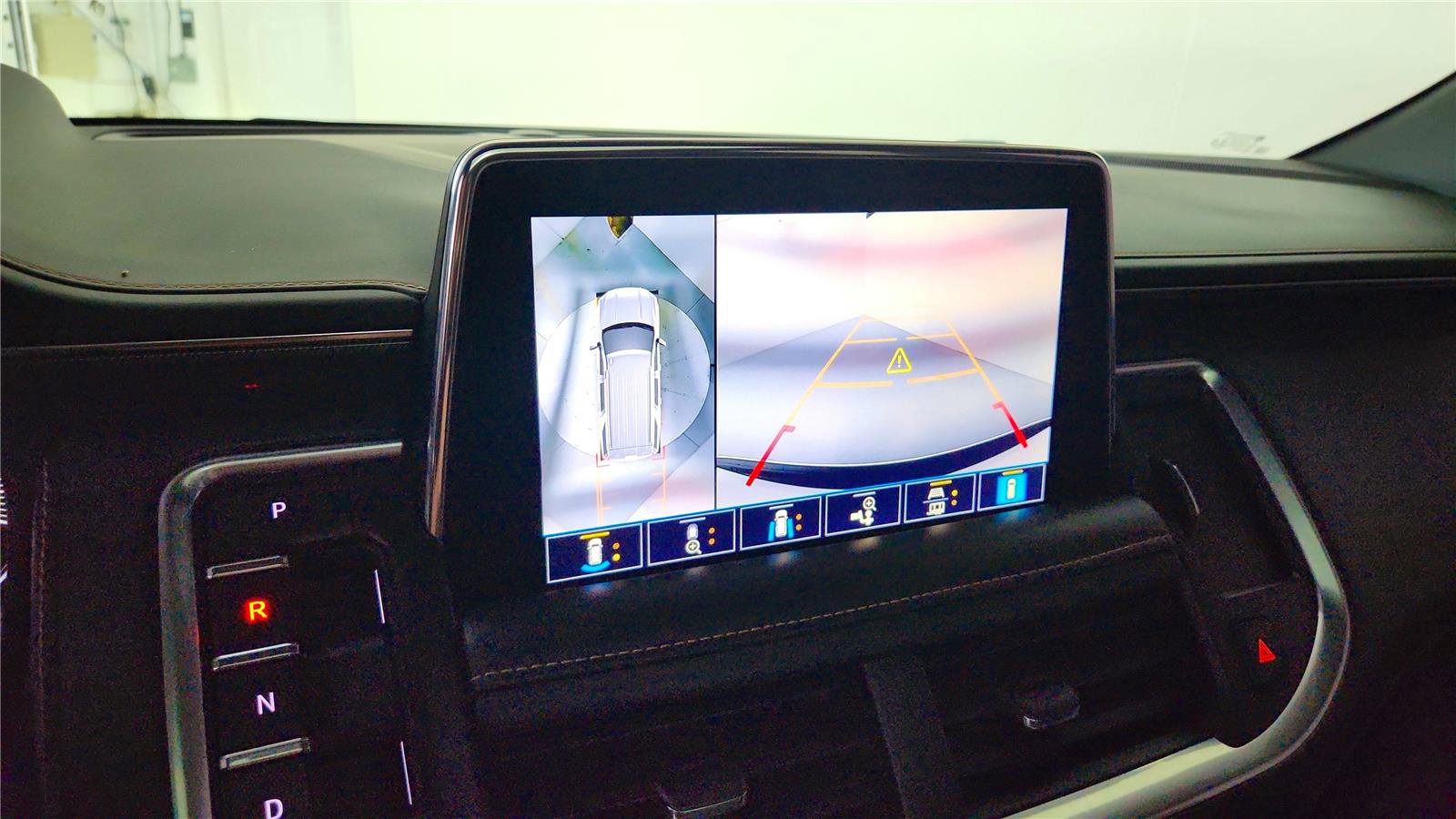 Used 2021 GMC Yukon AT4 w/ AT4 Premium Plus Package image 50