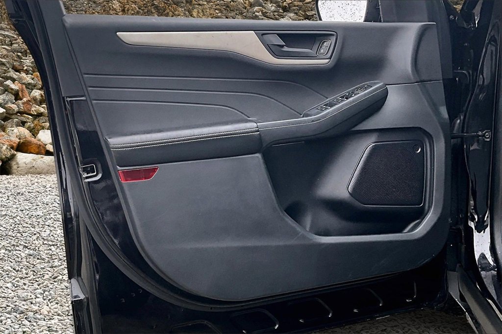 Used 2022 Ford Escape SE image 20