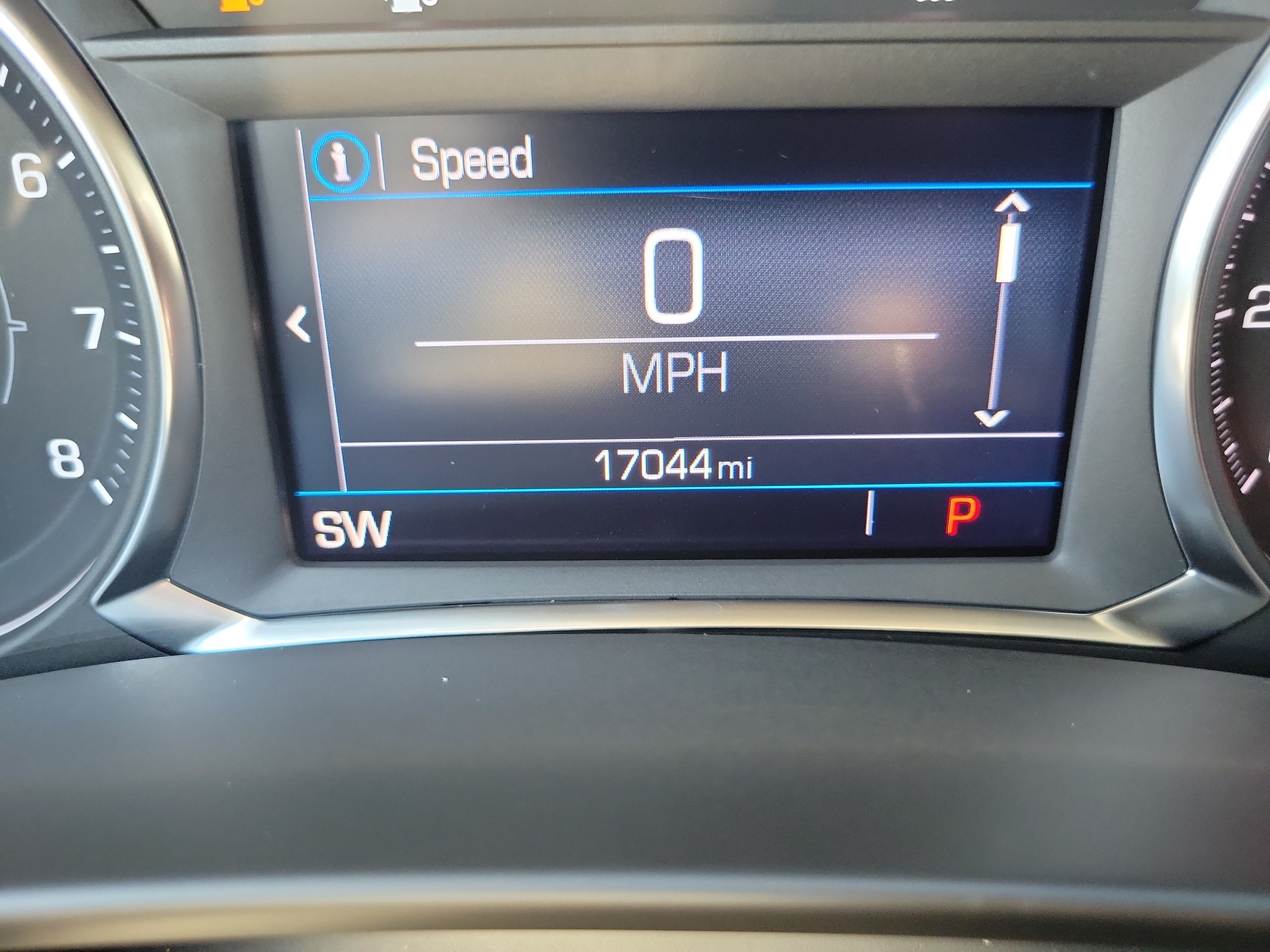 Used 2024 GMC Terrain SLE w/ Driver Convenience Package FWD image 28