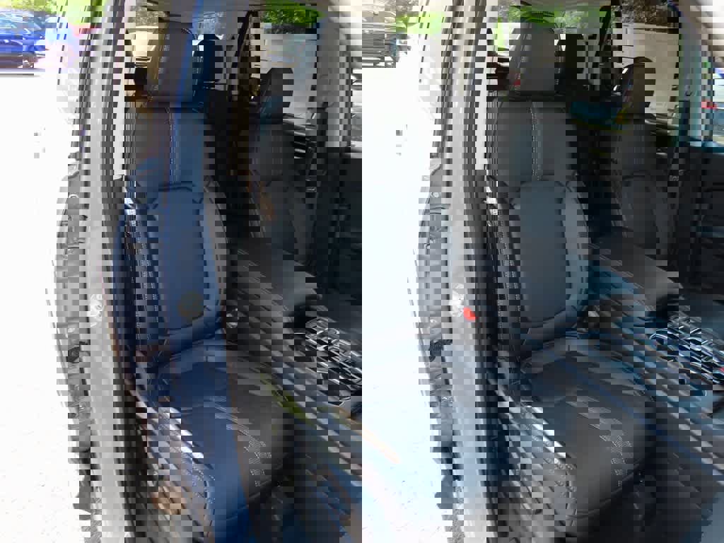 New 2025 Honda Pilot Touring image 17