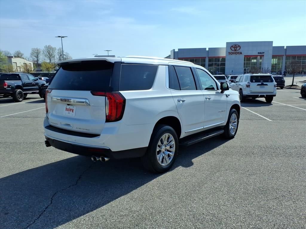 Used 2023 GMC Yukon Denali AWD/4WD image 4