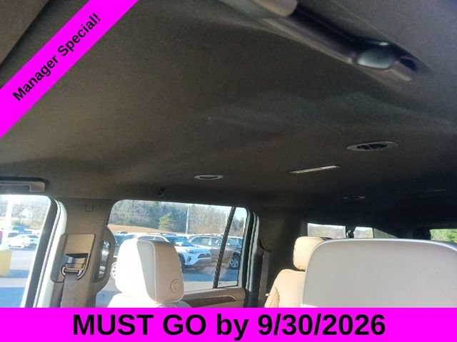 Used 2024 Chevrolet Suburban Premier RWD image 11