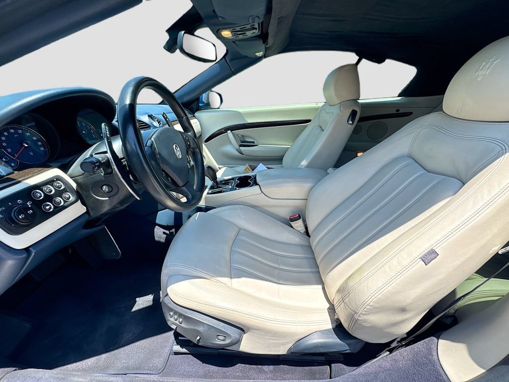 Used 2012 Maserati GranTurismo Convertible RWD image 21