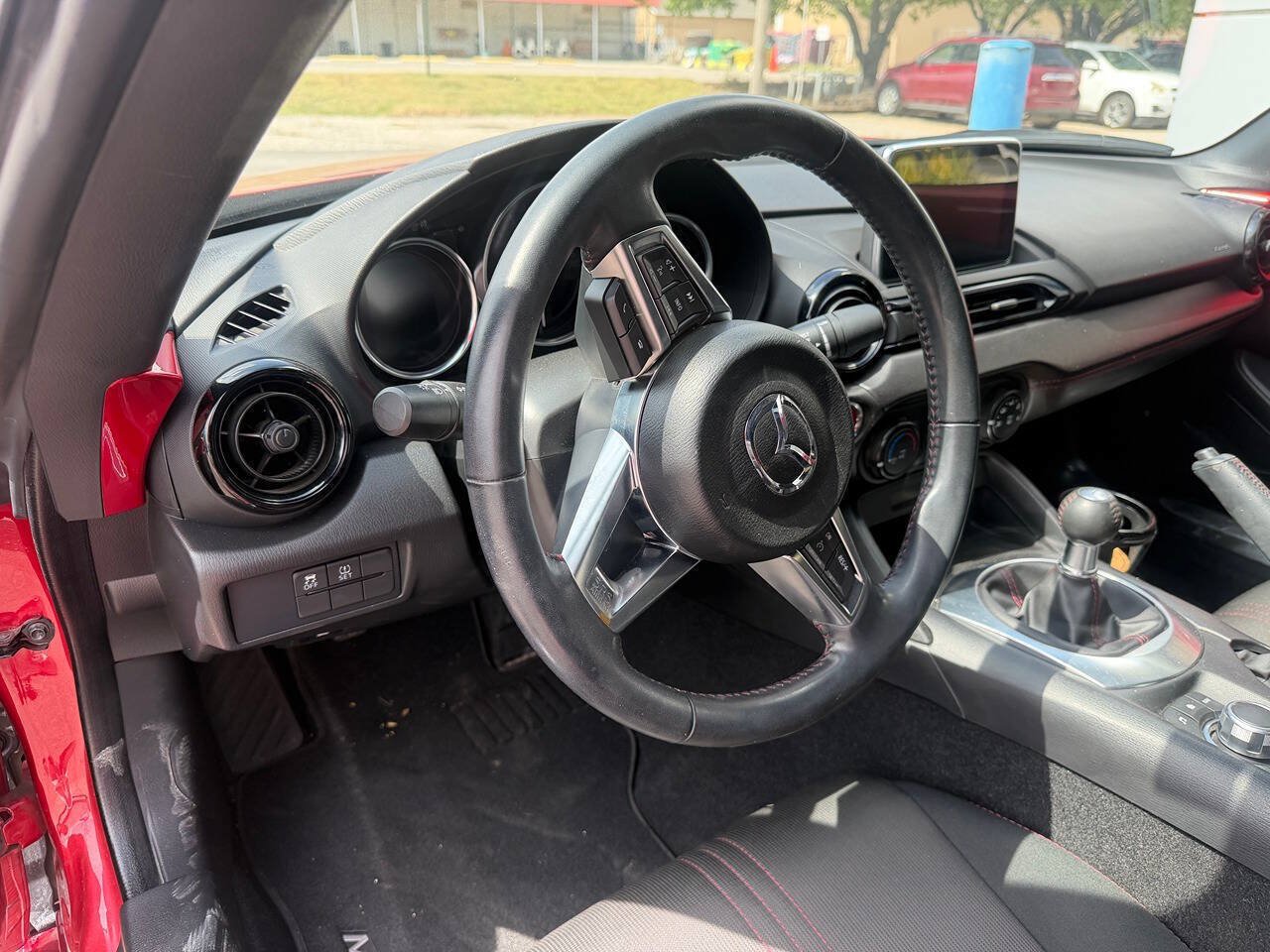 Used 2016 MAZDA MX-5 Miata Club RWD image 13