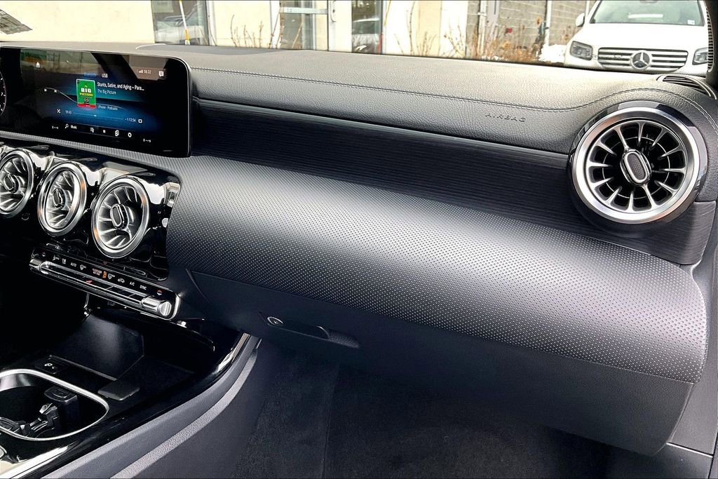 Certified 2023 Mercedes-Benz CLA 250 4MATIC image 16