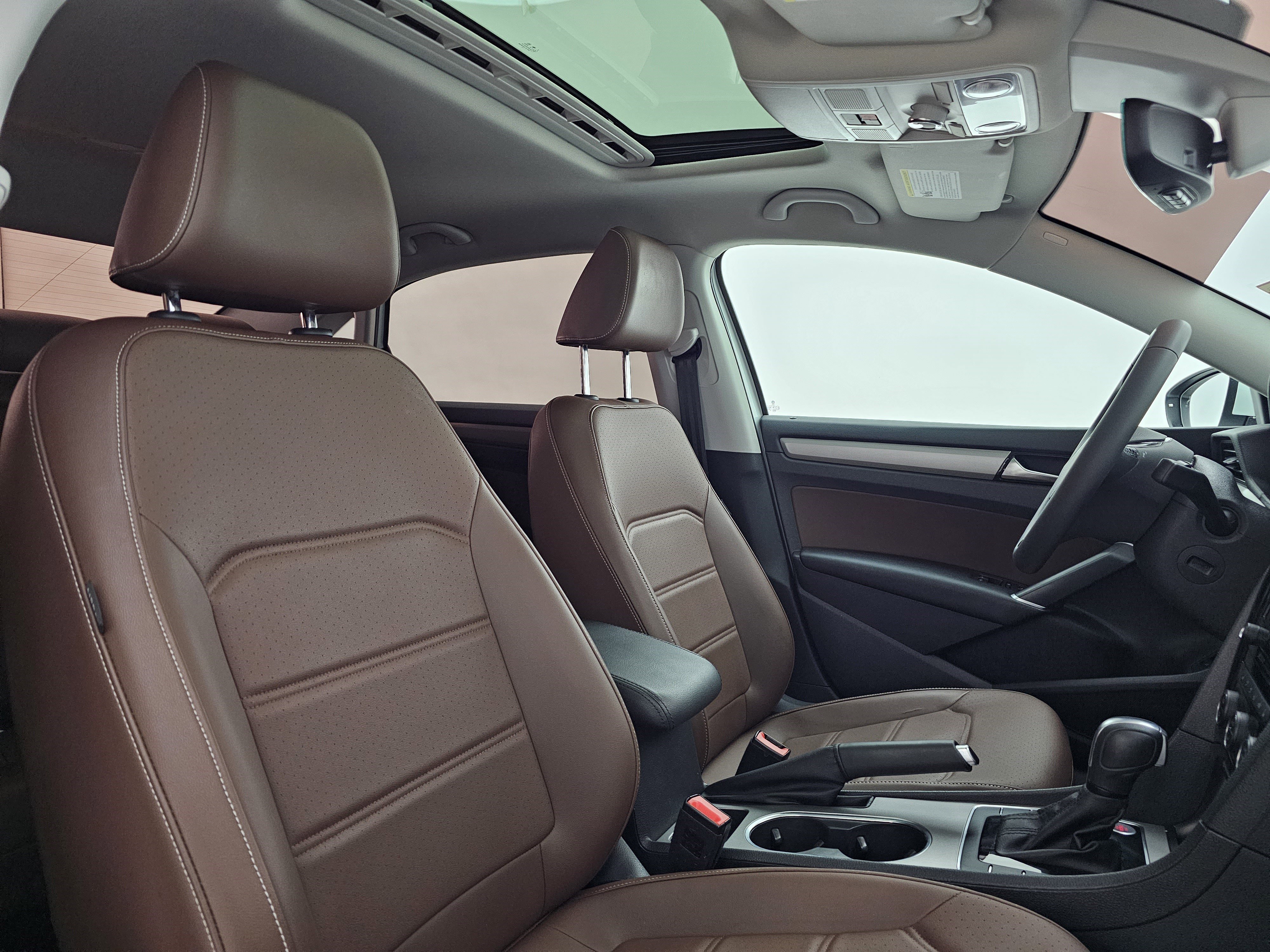 Used 2021 Volkswagen Passat 2.0T SE image 17