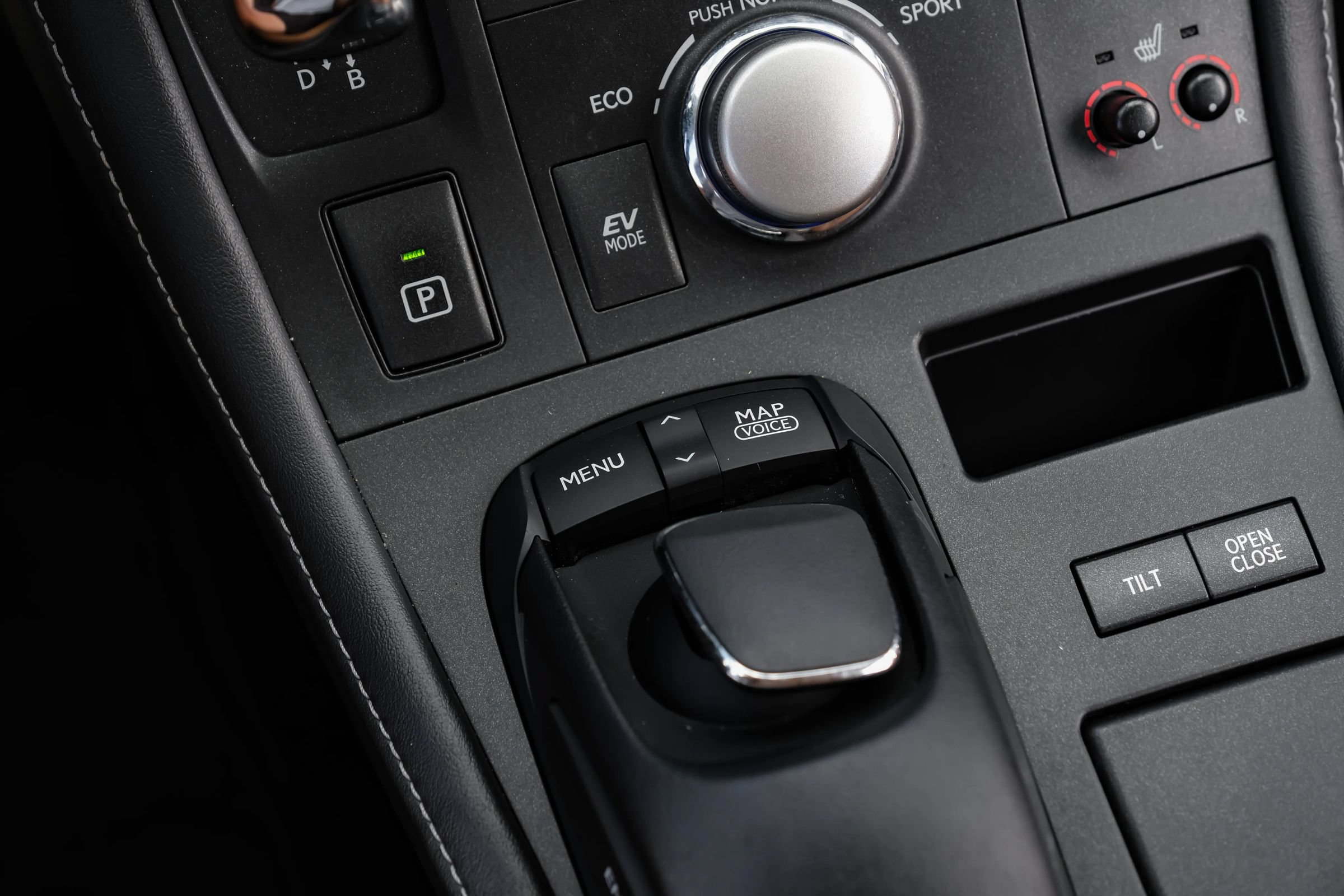 Used 2012 Lexus CT 200h Premium w/ Premium Audio Pkg FWD image 29