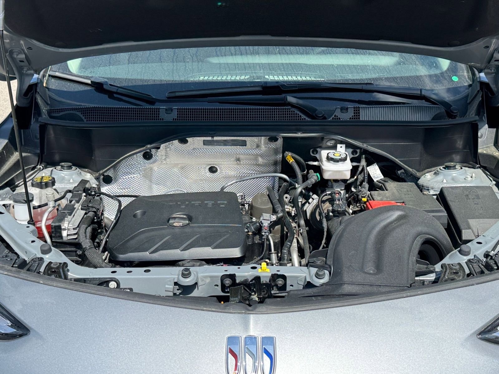 Used 2025 Buick Encore GX Preferred image 28