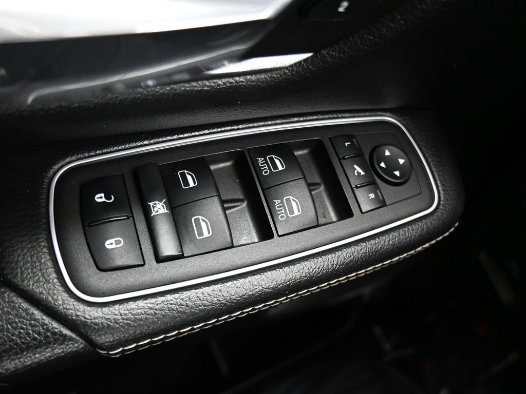 Used 2024 RAM 1500 Laramie image 26