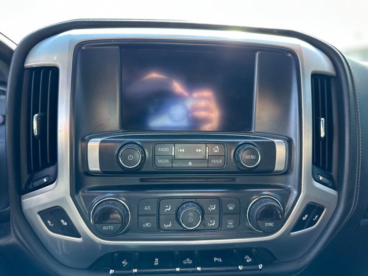 Used 2018 GMC Sierra 1500 SLT w/ SLT Premium Package image 15