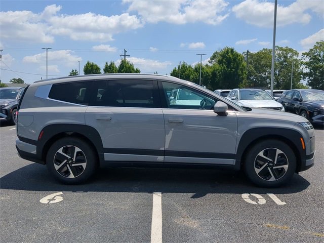 New 2026 Hyundai Ioniq 9 SE image 3