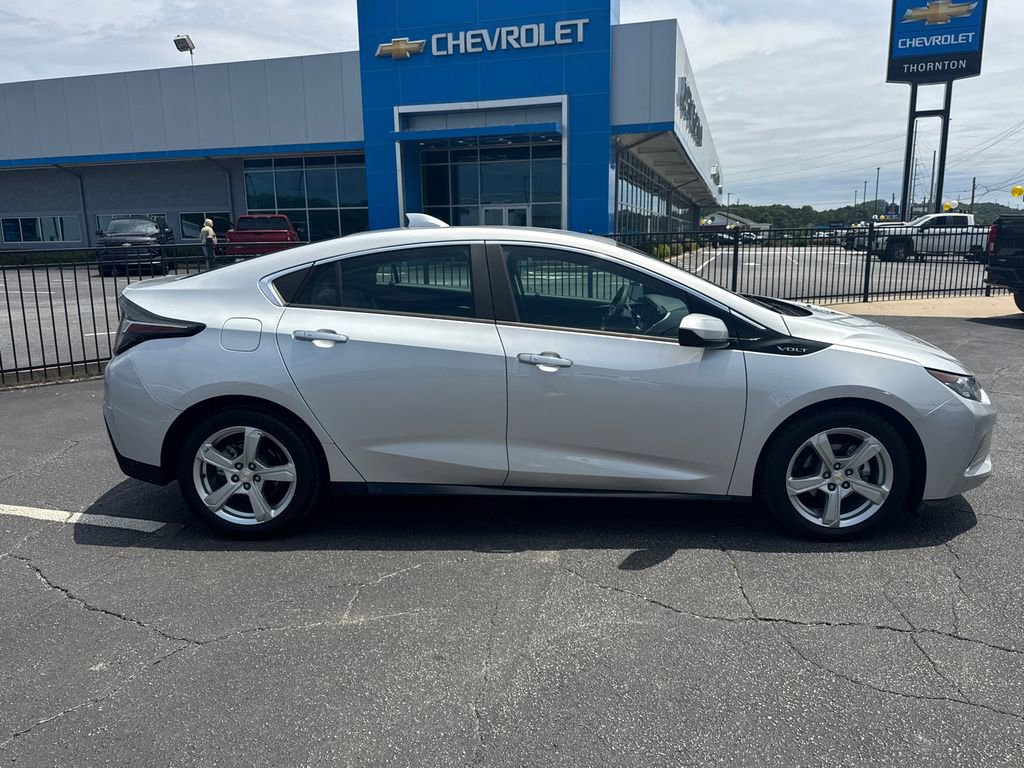 Used 2018 Chevrolet Volt LT FWD image 5