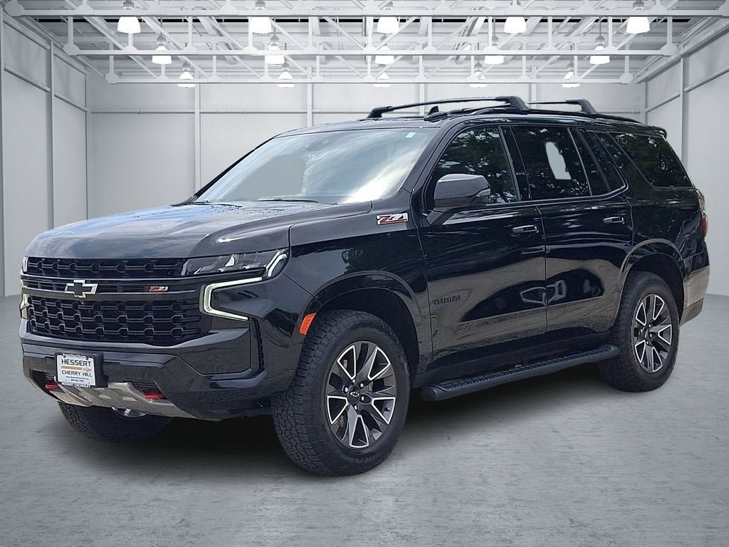 Certified 2023 Chevrolet Tahoe Z71 w/ Luxury Package AWD/4WD image 4