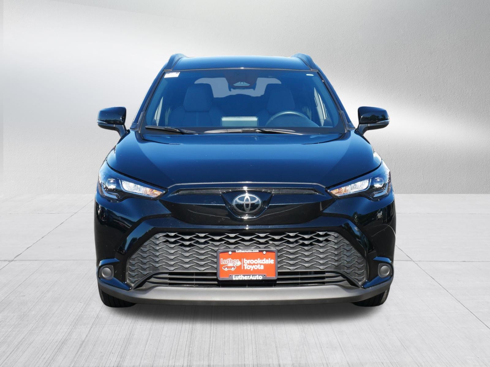 Certified 2024 Toyota Corolla Cross AWD Hybrid image 2