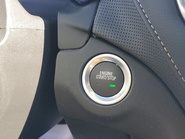 Certified 2024 Chevrolet Equinox Premier FWD image 24