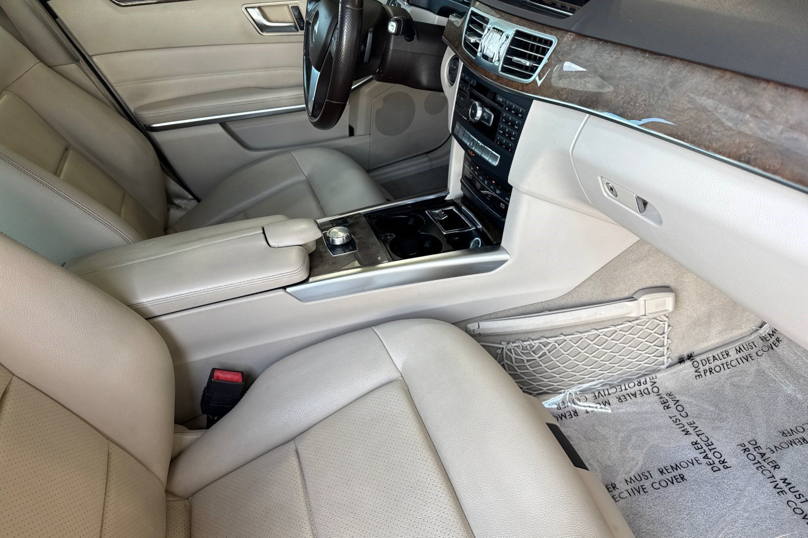 Used 2015 Mercedes-Benz E 250 BlueTEC 4MATIC Sedan image 27