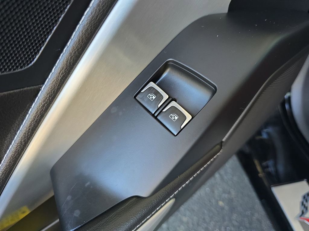 Certified 2016 Chevrolet Corvette Stingray Convertible image 23