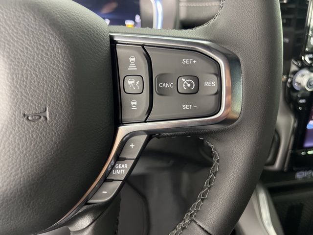 New 2026 RAM 1500 Laramie AWD/4WD image 17