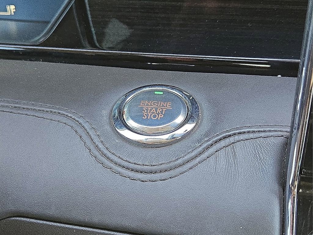 Used 2023 Lincoln Navigator Black Label image 30