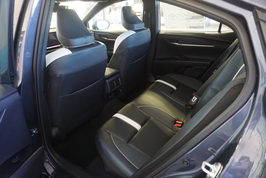 New 2026 Toyota Camry SE w/ Multimedia Upgrade Package AWD/4WD image 24