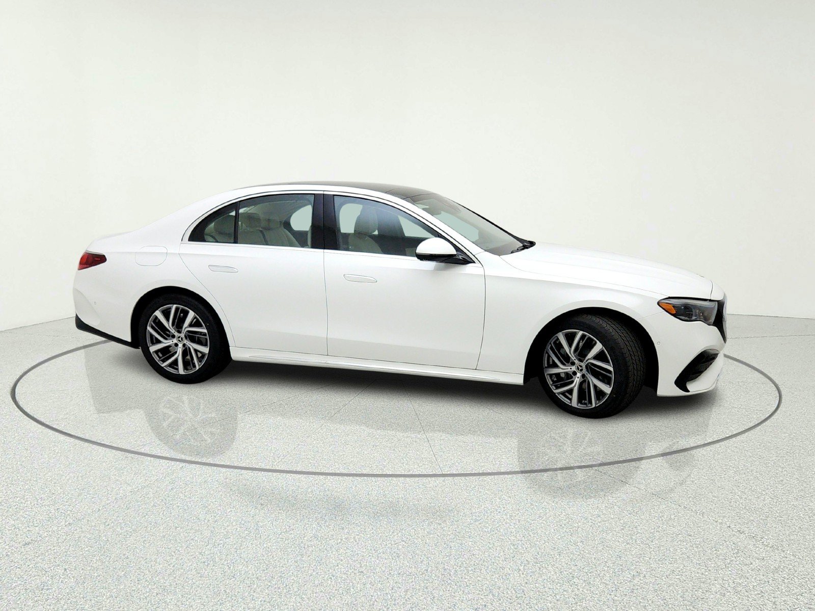 New 2026 Mercedes-Benz E 450 4MATIC Sedan image 6