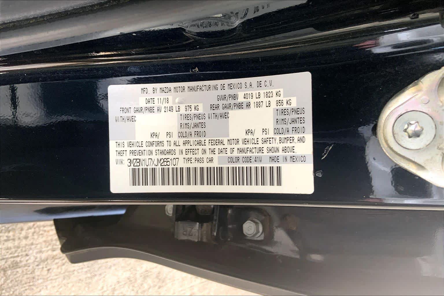 Used 2018 MAZDA MAZDA3 Sport FWD image 31