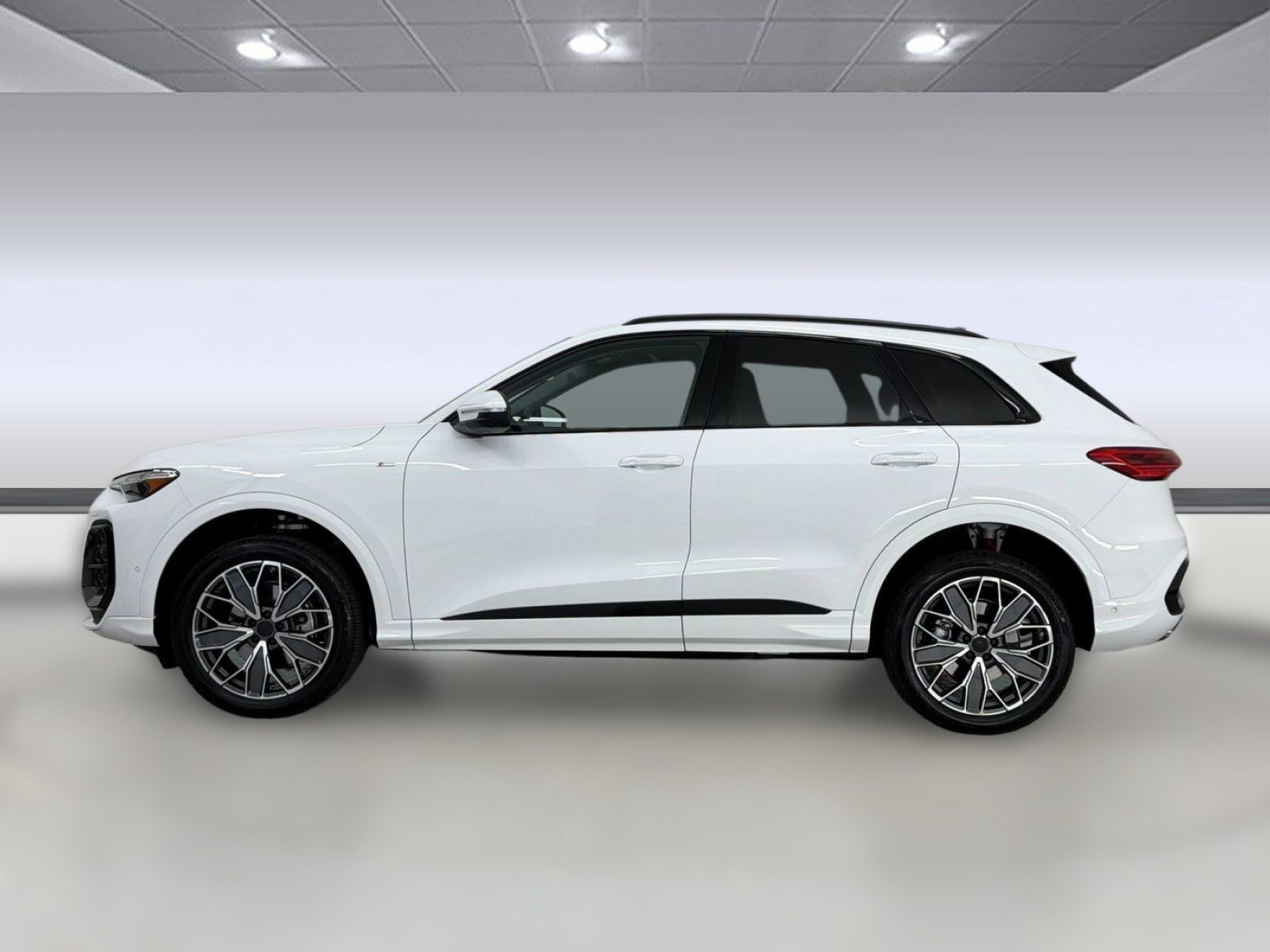 New 2026 Audi Q5 Premium Plus AWD/4WD image 2