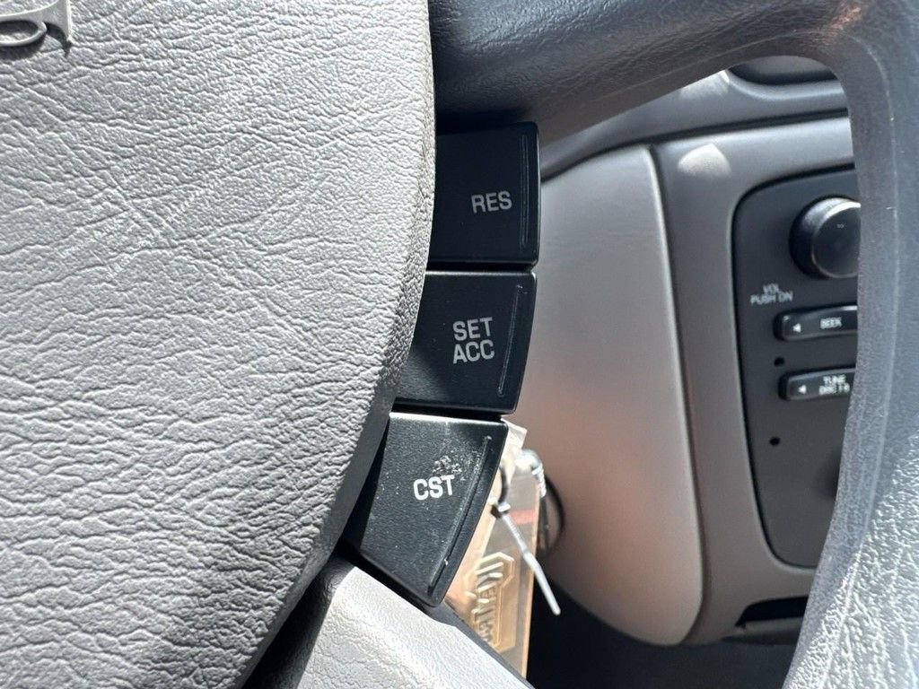 Used 2007 Ford Taurus SE FWD image 17
