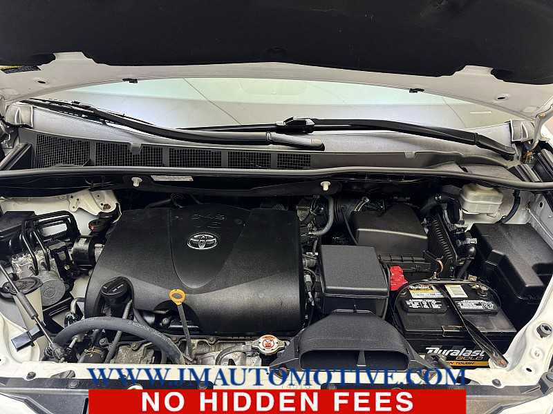 Used 2017 Toyota Sienna LE FWD image 10