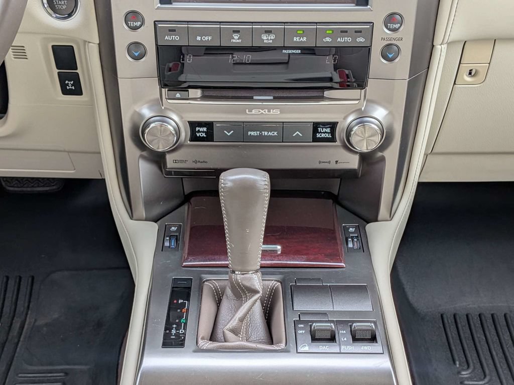 Used 2017 Lexus GX 460 Premium w/ Premium Package AWD/4WD image 21