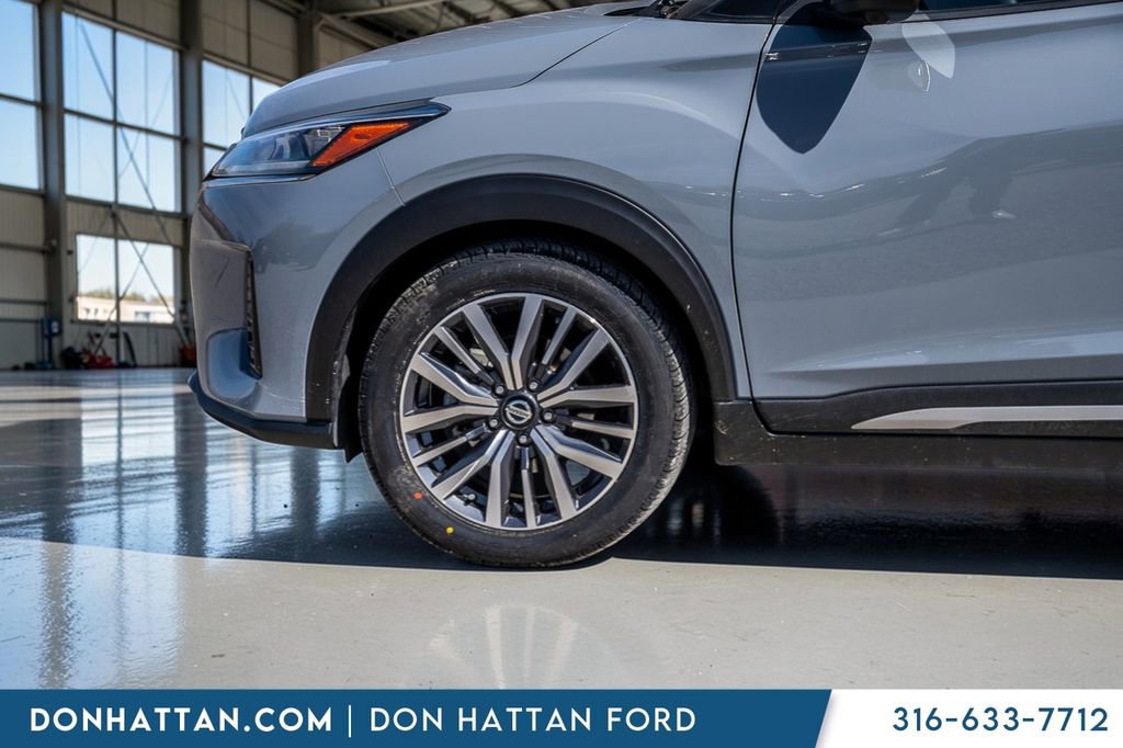 Used 2021 Nissan Kicks SR w/ SR Premium Package image 31