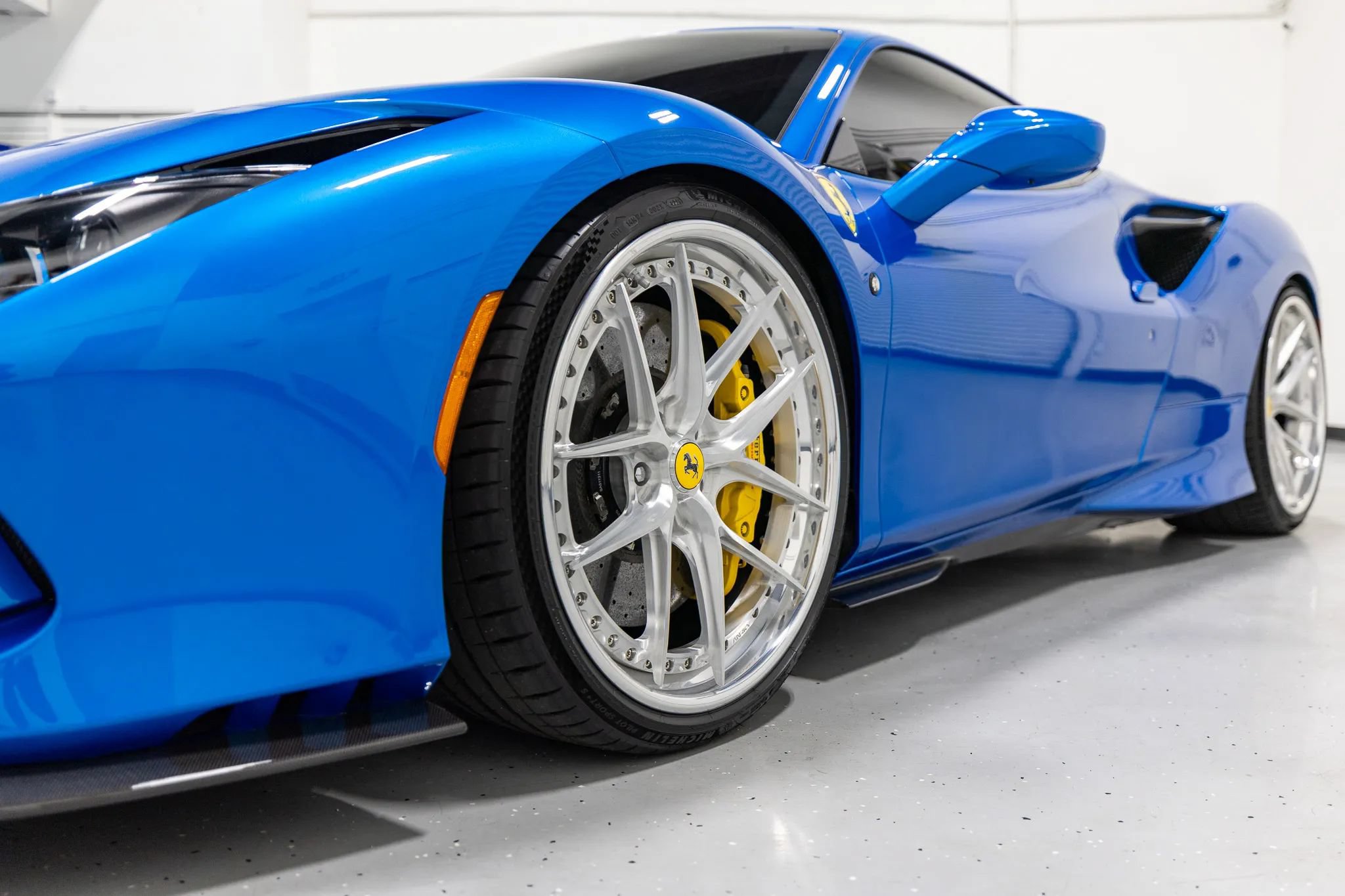 Used 2020 Ferrari F8 Tributo RWD image 9