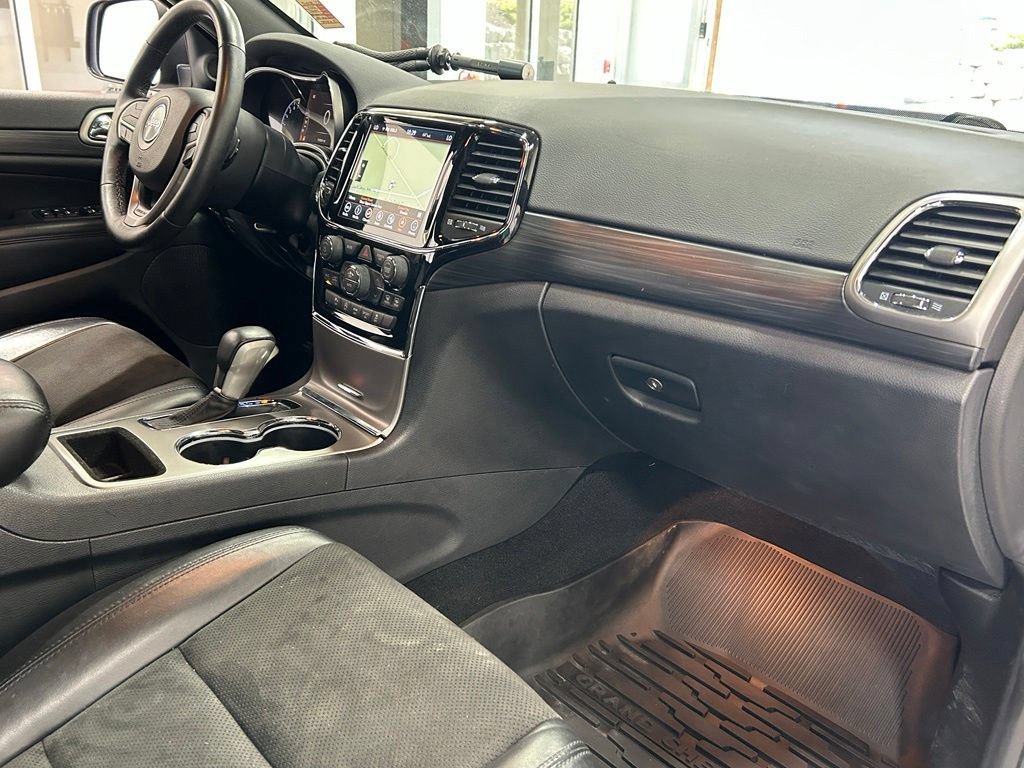 Used 2019 Jeep Grand Cherokee Altitude AWD/4WD image 39
