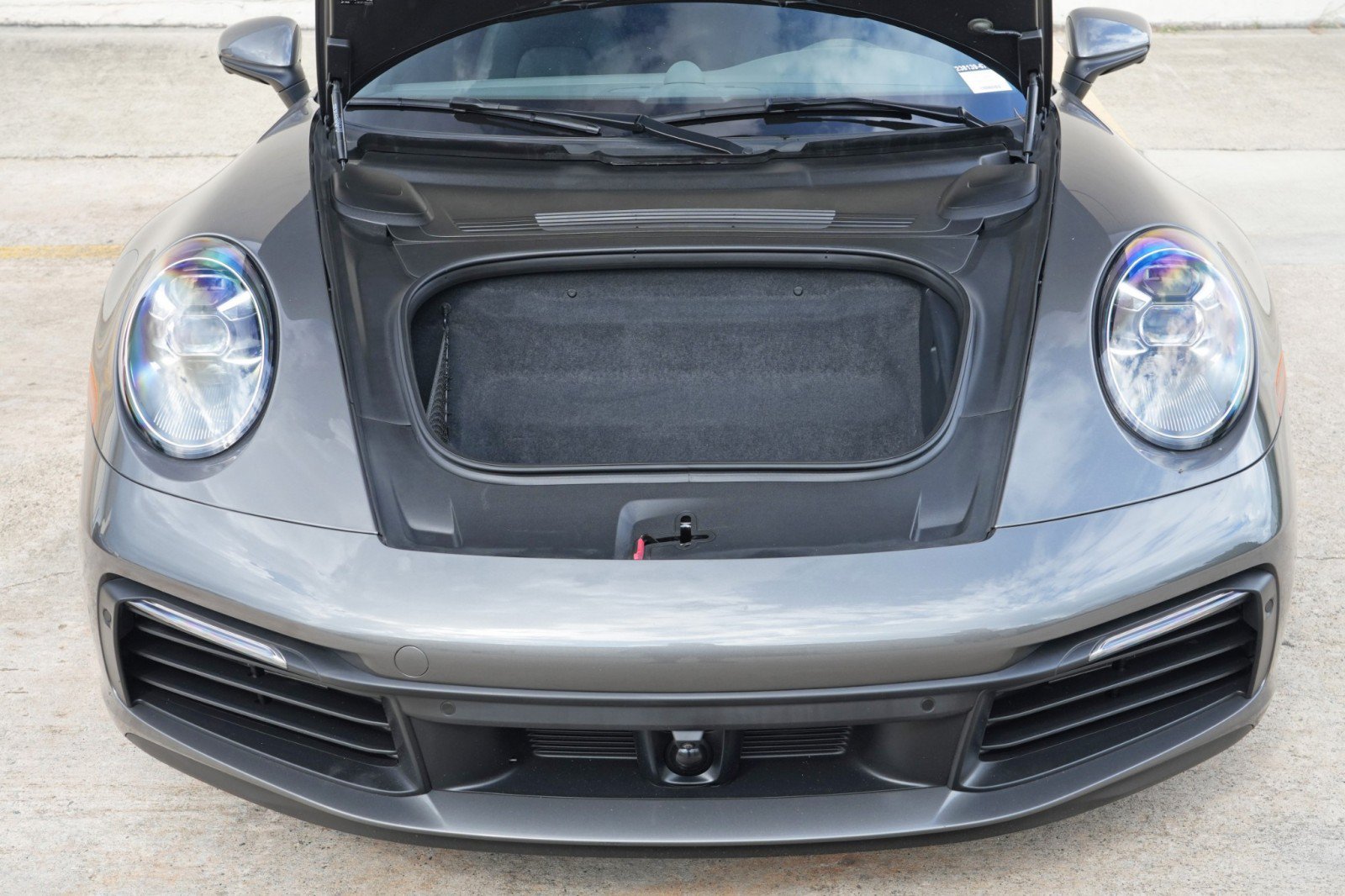Used 2024 Porsche 911 Carrera w/ Premium Package RWD image 8