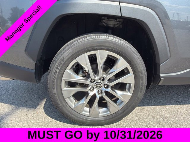 Used 2022 Toyota RAV4 XLE Premium FWD image 21