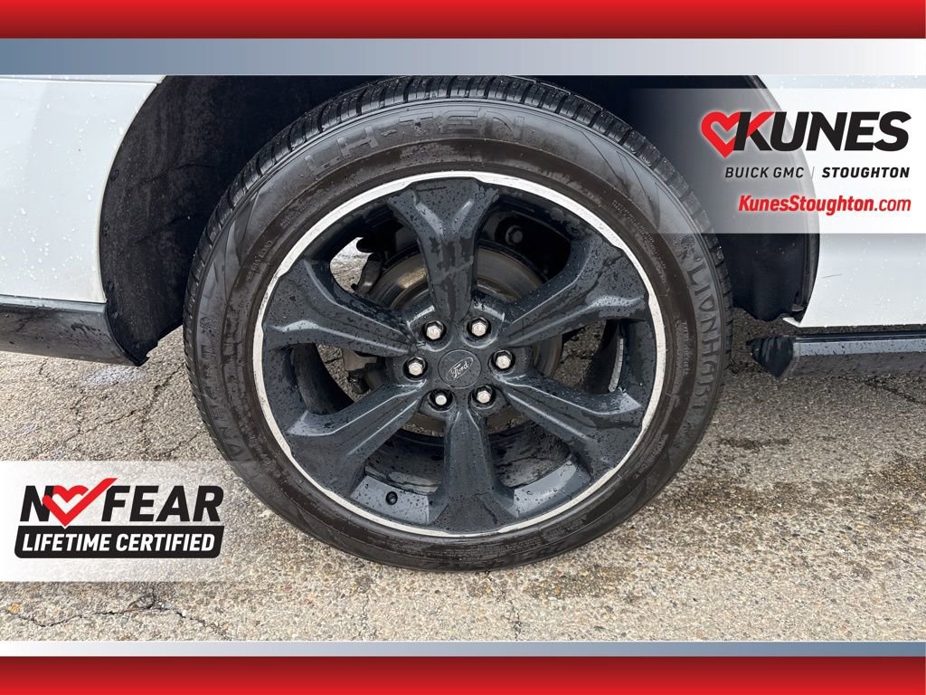 Used 2022 Ford Expedition Limited image 14