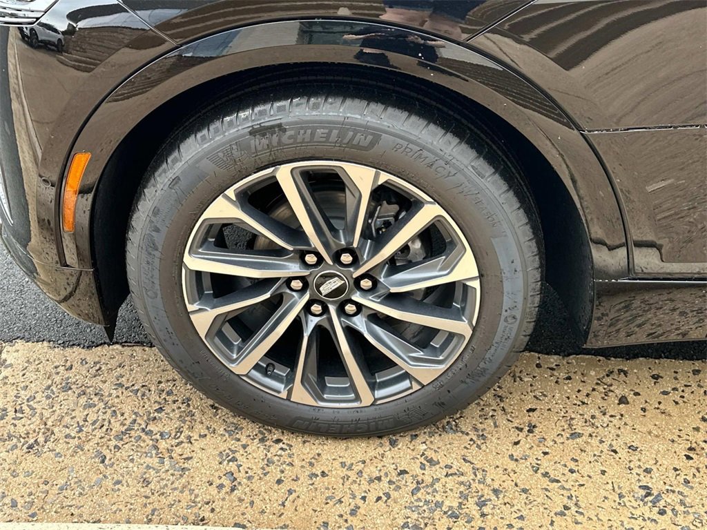 New 2025 Cadillac Lyriq Sport image 7