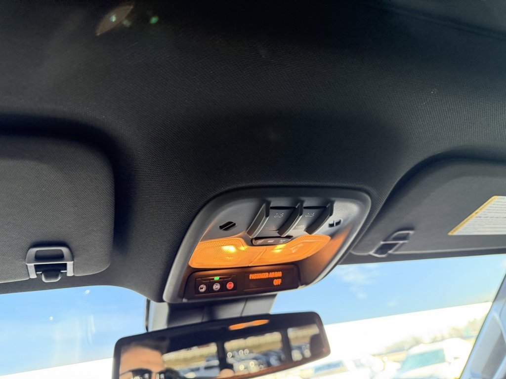 Used 2025 Chevrolet Colorado ZR2 w/ Technology Package image 28