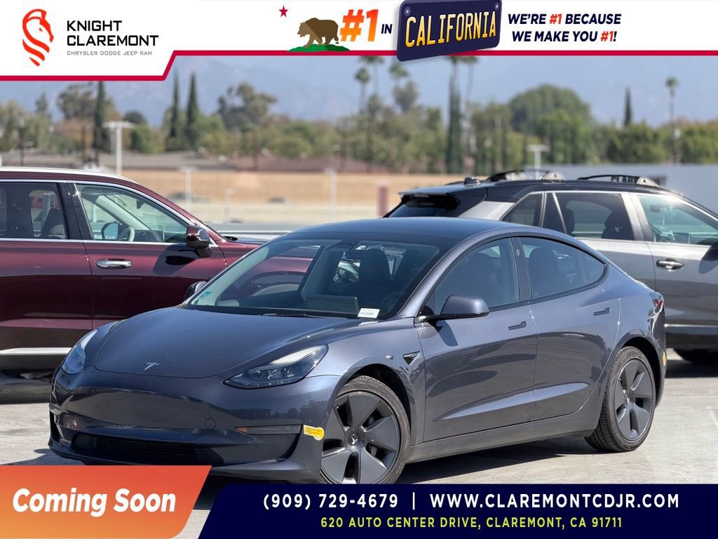 Used 2022 Tesla Model 3 RWD image 1