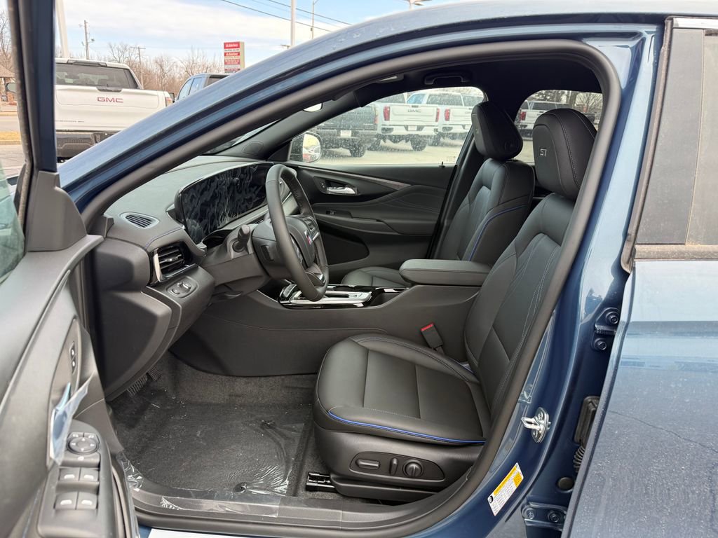 New 2026 Buick Envista Sport Touring w/ Convenience I Package image 14