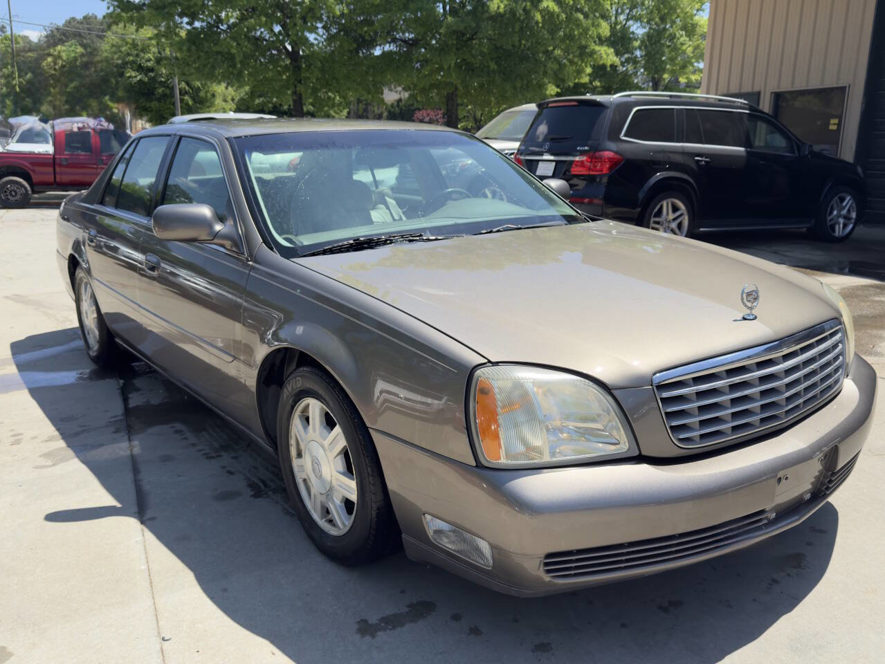 Used 2003 Cadillac De Ville w/ Comfort & Convenience Package FWD image 19