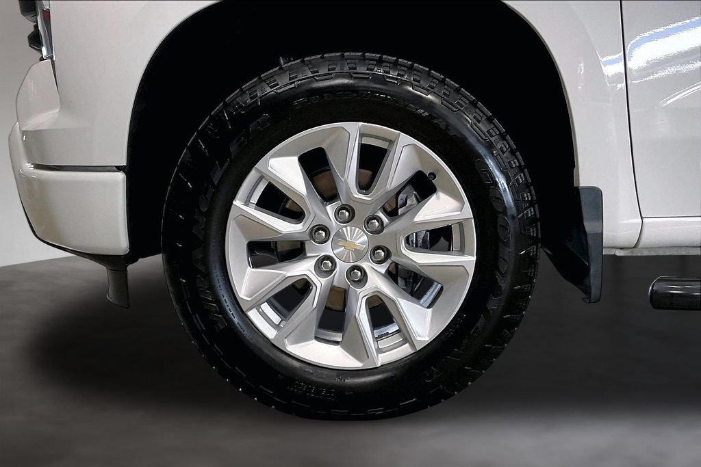 Used 2022 Chevrolet Silverado 1500 Custom AWD/4WD image 33