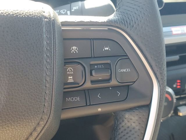 Used 2025 Toyota Tacoma TRD Off-Road image 16