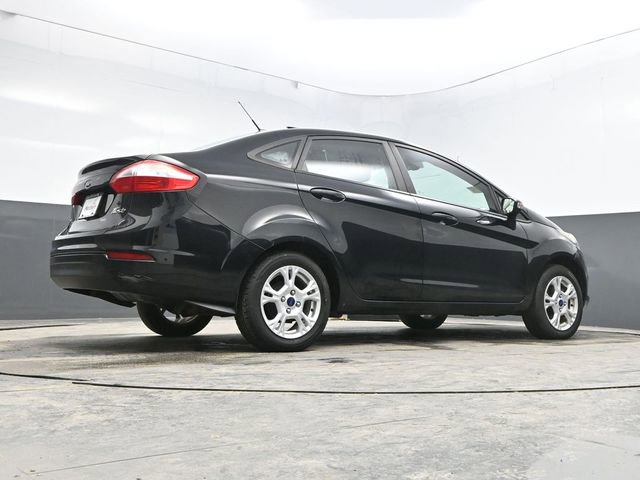 Used 2016 Ford Fiesta SE image 38