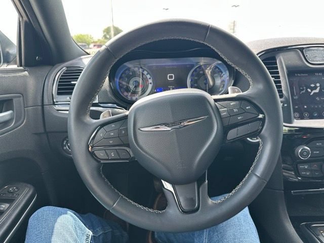 Used 2023 Chrysler 300 S RWD image 9