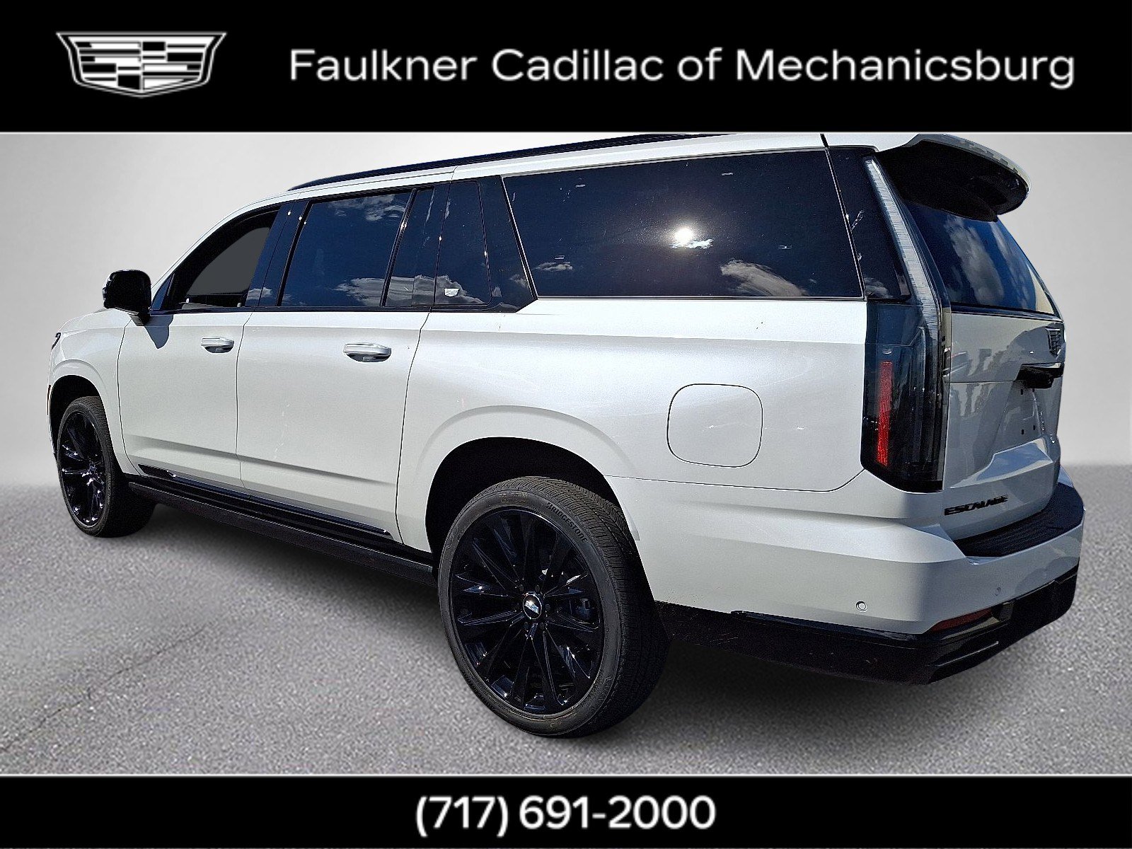 New 2025 Cadillac Escalade ESV Sport Platinum w/ LPO, ONYX Package image 3