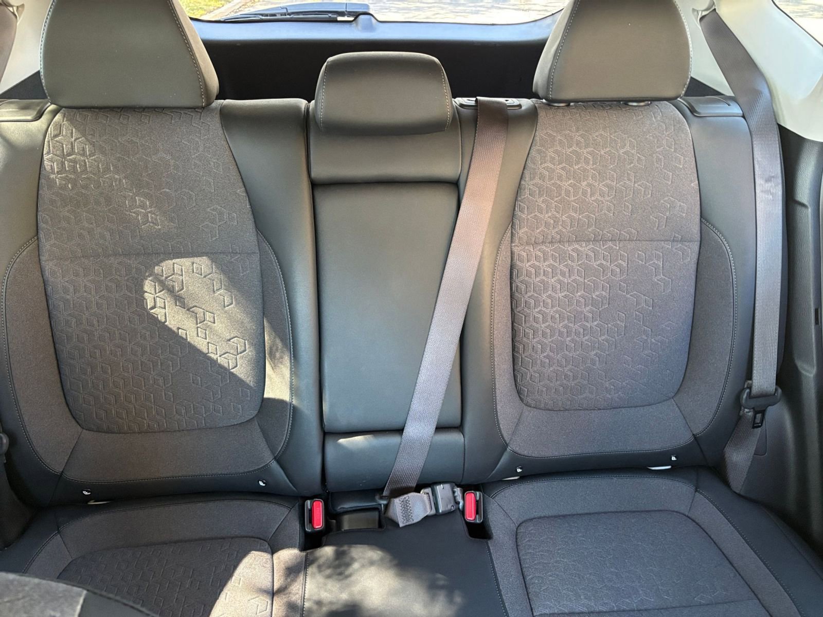 Used 2025 Kia Seltos S image 33