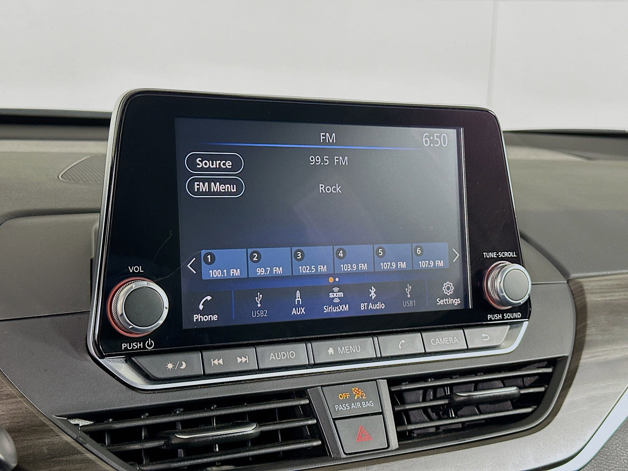 Used 2025 Nissan Altima 2.5 SV image 21